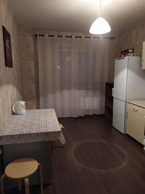 Продам двухкомнатную (2-комн.) квартиру, Неделина ул, 24, Щелково г