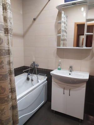 Продам двухкомнатную (2-комн.) квартиру, Неделина ул, 24, Щелково г