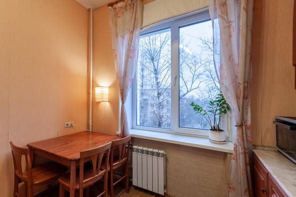 Продам однокомнатную (1-комн.) квартиру, Черняховского ул, 15к1, Москва г