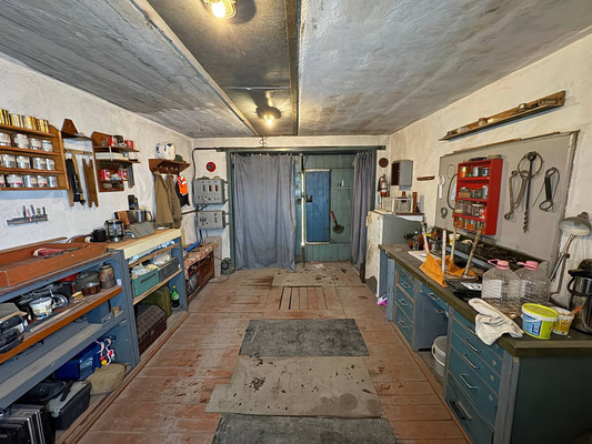 Продам гараж 63,4 м2, Волочаевское ш, 4, Комсомольск-на-Амуре г