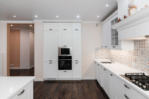 Продам трехкомнатную (3-комн.) квартиру, Коминтерна ул, 17, Ханты-Мансийск г