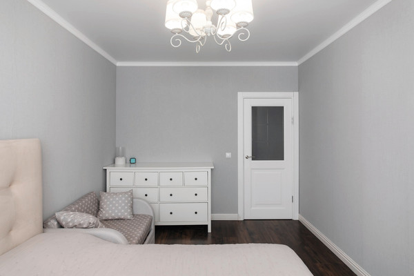 Продам трехкомнатную (3-комн.) квартиру, Коминтерна ул, 17, Ханты-Мансийск г