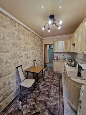 Продам трехкомнатную (3-комн.) квартиру, Морская ул, 68, Волгодонск г