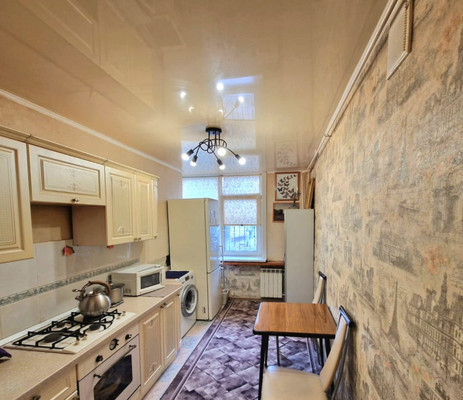 Продам трехкомнатную (3-комн.) квартиру, Морская ул, 68, Волгодонск г