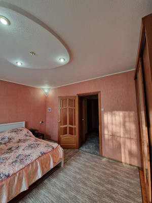 Продам трехкомнатную (3-комн.) квартиру, Морская ул, 68, Волгодонск г