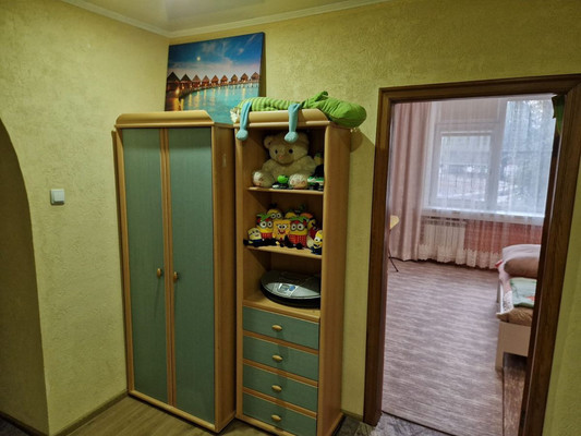 Продам трехкомнатную (3-комн.) квартиру, Морская ул, 68, Волгодонск г