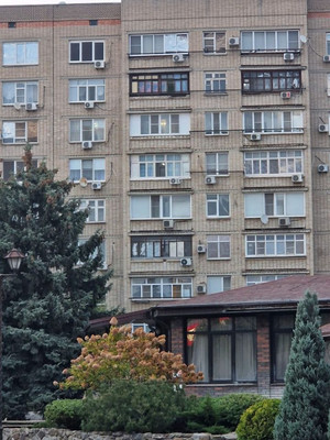 Продам трехкомнатную (3-комн.) квартиру, Морская ул, 68, Волгодонск г