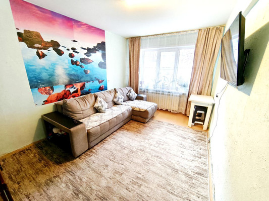 Продам двухкомнатную (2-комн.) квартиру, Тотмина ул, 8в, Красноярск г