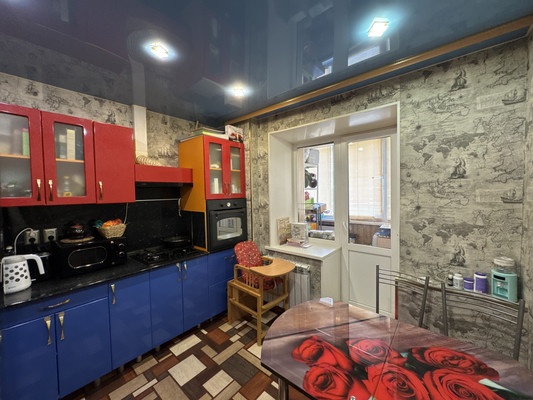 Продам двухкомнатную (2-комн.) квартиру, Героев Хасана ул, 157, Пермь г