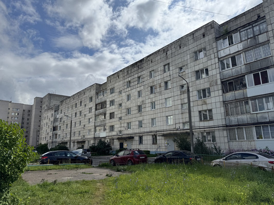 Продам двухкомнатную (2-комн.) квартиру, Героев Хасана ул, 157, Пермь г
