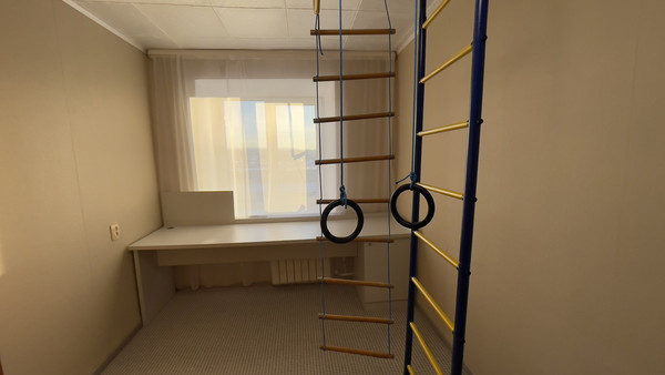 Продам трехкомнатную (3-комн.) квартиру, Ангарская (Батарейная тер.) ул, 9, Иркутск г