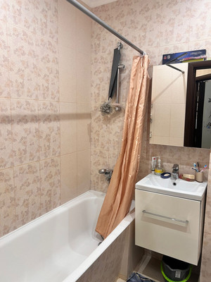 Продам однокомнатную (1-комн.) квартиру, 33к1, Горки-10 п