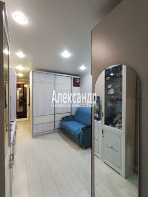 Продам однокомнатную (1-комн.) квартиру, Воронцовский б-р, 17, Мурино п