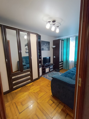 Продам трехкомнатную (3-комн.) квартиру, Трамвайный пр-кт, 13Ак1, Санкт-Петербург г