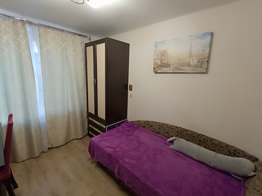 Продам трехкомнатную (3-комн.) квартиру, Трамвайный пр-кт, 13Ак1, Санкт-Петербург г