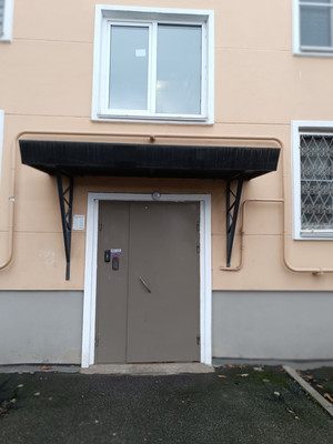 Продам трехкомнатную (3-комн.) квартиру, Трамвайный пр-кт, 13Ак1, Санкт-Петербург г