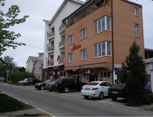 Продам двухкомнатную (2-комн.) квартиру, Кати Соловьяновой ул, 120, Анапа г