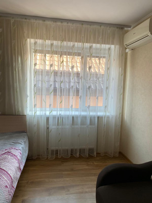 Продам двухкомнатную (2-комн.) квартиру, Кати Соловьяновой ул, 120, Анапа г