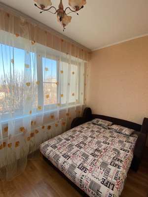 Продам двухкомнатную (2-комн.) квартиру, Кати Соловьяновой ул, 120, Анапа г