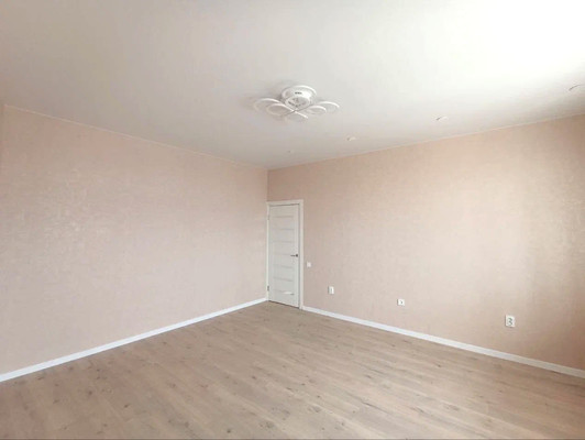 Продам трехкомнатную (3-комн.) квартиру, Воронежская ул, 47/11, Краснодар г