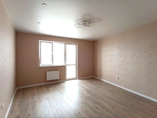 Продам трехкомнатную (3-комн.) квартиру, Воронежская ул, 47/11, Краснодар г