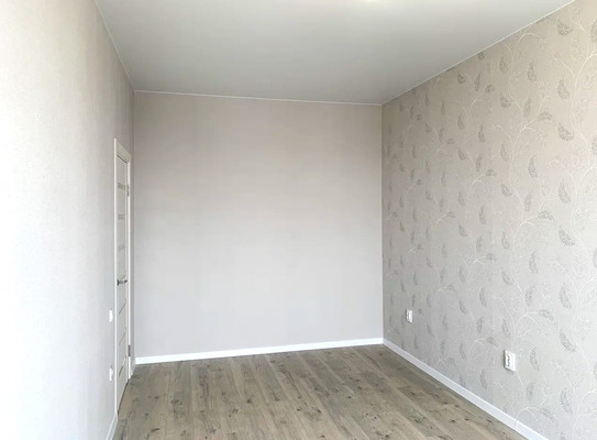 Продам трехкомнатную (3-комн.) квартиру, Воронежская ул, 47/11, Краснодар г