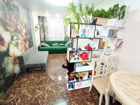 Продам двухкомнатную (2-комн.) квартиру, Радужная ул, 6к1, Видное г