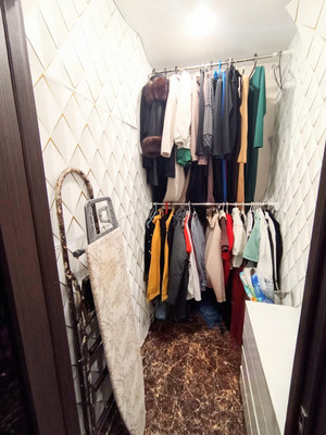 Продам двухкомнатную (2-комн.) квартиру, Радужная ул, 6к1, Видное г