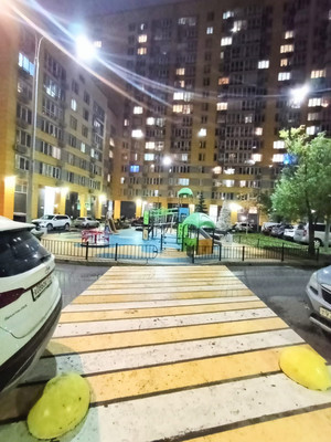 Продам двухкомнатную (2-комн.) квартиру, Радужная ул, 6к1, Видное г