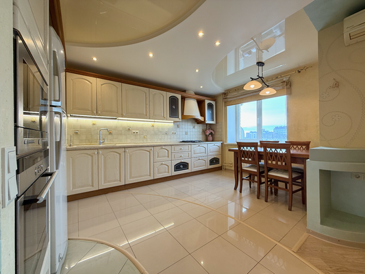 Продам трехкомнатную (3-комн.) квартиру, Деловая ул, 22 кор.2, Нижний Новгород г