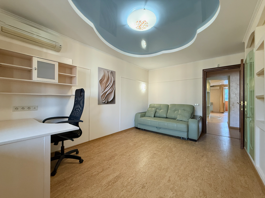 Продам трехкомнатную (3-комн.) квартиру, Деловая ул, 22 кор.2, Нижний Новгород г