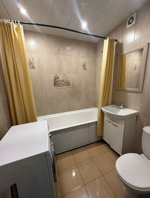 Продам однокомнатную (1-комн.) квартиру, Высотная ул, 3к1, Домодедово с