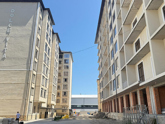 Продам двухкомнатную (2-комн.) квартиру, Ашурова ул, 1бк4, Нальчик г