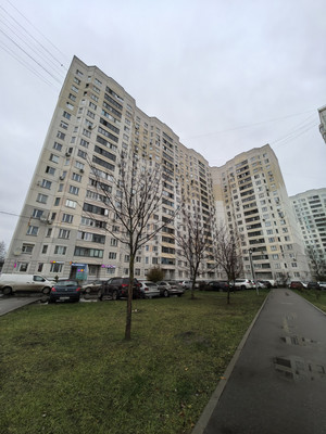 Продам двухкомнатную (2-комн.) квартиру, Маршала Савицкого ул, 16, Москва г