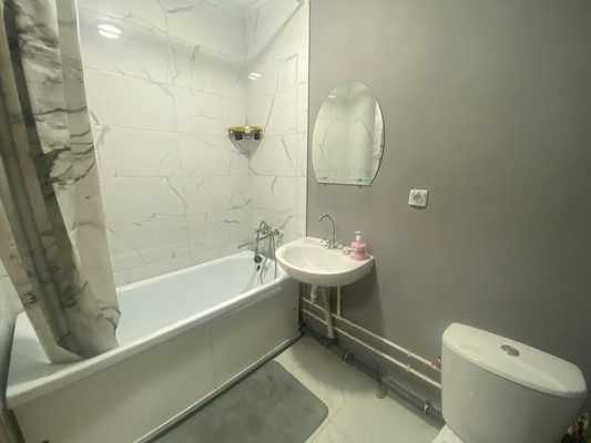 Сдам однокомнатную (1-комн.) квартиру, Краснооктябрьская ул, 62, Тихорецк г