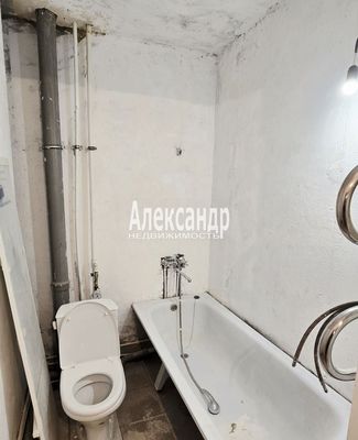 Продам однокомнатную (1-комн.) квартиру, Пушкинская ул, 23, Шушары п