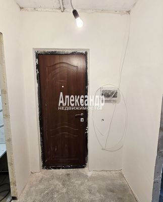 Продам однокомнатную (1-комн.) квартиру, Пушкинская ул, 23, Шушары п