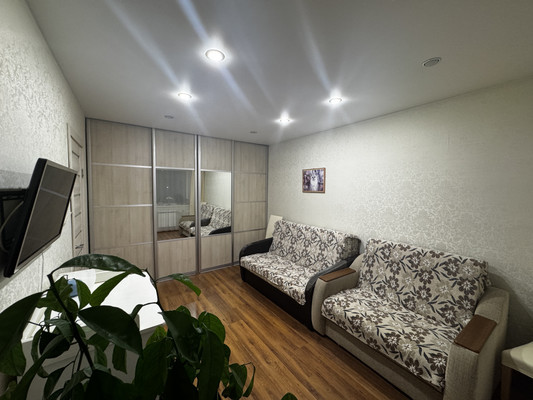 Продам однокомнатную (1-комн.) квартиру, Внуковский мкр, 10, Дмитров г