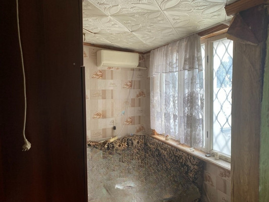 Продам трехкомнатную (3-комн.) квартиру, Маршака ул, 1010, Ялта г