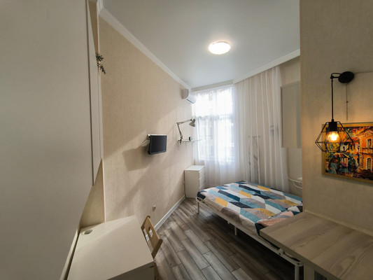 Продам однокомнатную (1-комн.) квартиру, Крымская ул, 22к7, Геленджик г