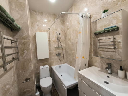 Продам однокомнатную (1-комн.) квартиру, Крымская ул, 22к7, Геленджик г