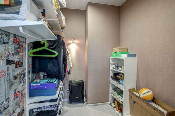 Продам трехкомнатную (3-комн.) квартиру, Гранитная ул, 46Ак3, Санкт-Петербург г