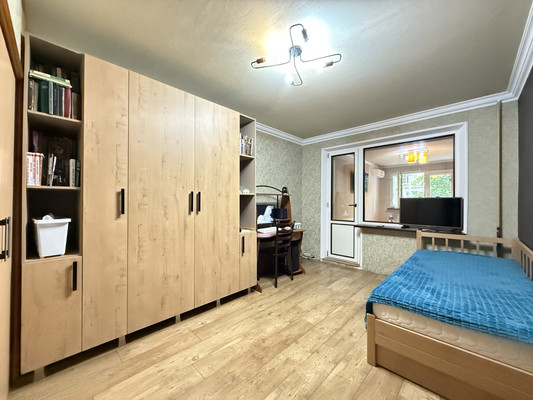 Продам двухкомнатную (2-комн.) квартиру, Ватутина ул, 31, Нальчик г