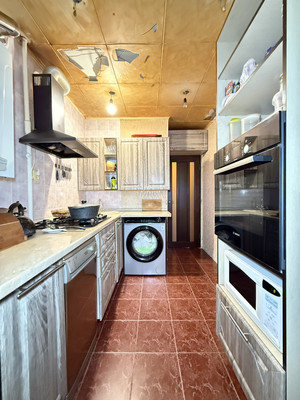 Продам двухкомнатную (2-комн.) квартиру, Ватутина ул, 31, Нальчик г