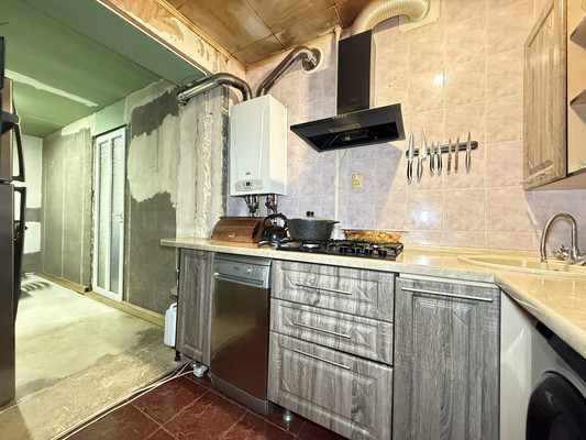 Продам двухкомнатную (2-комн.) квартиру, Ватутина ул, 31, Нальчик г