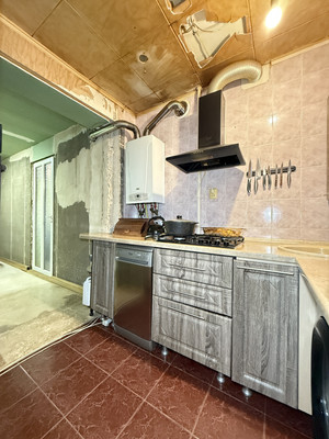 Продам двухкомнатную (2-комн.) квартиру, Ватутина ул, 31, Нальчик г