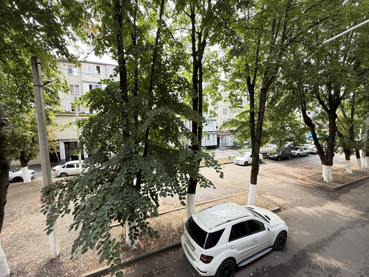 Продам двухкомнатную (2-комн.) квартиру, Ватутина ул, 31, Нальчик г