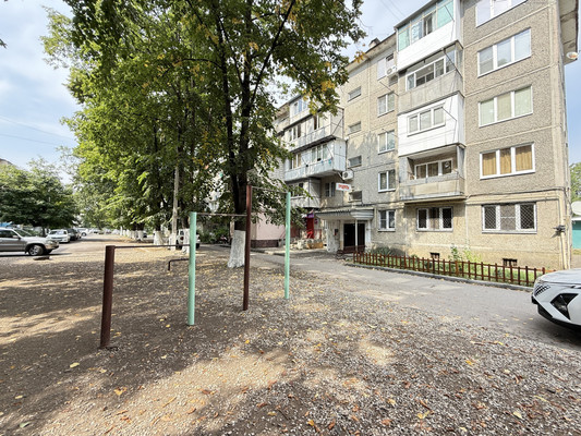 Продам двухкомнатную (2-комн.) квартиру, Ватутина ул, 31, Нальчик г