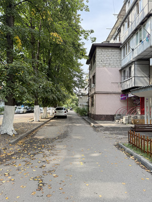 Продам двухкомнатную (2-комн.) квартиру, Ватутина ул, 31, Нальчик г