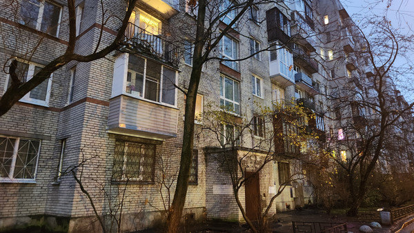 Продам комнату в 3-комн. квартире, Руставели ул, 52, Санкт-Петербург г